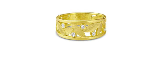Petal Yellow Gold Ring with Diamonds