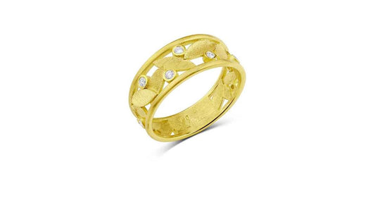 Petal Yellow Gold Ring with Diamonds