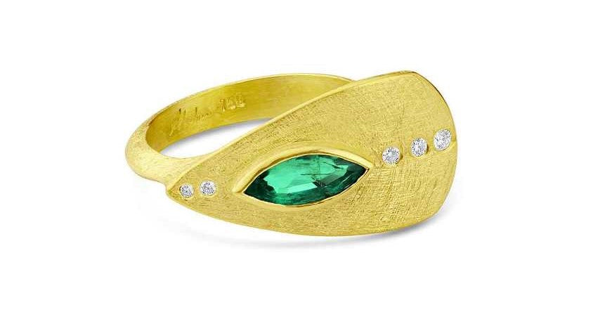 Gold Ring with Diamonds and Marquise Emerald